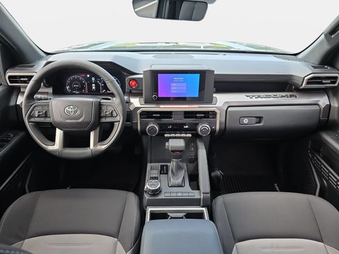 Used 2025 Toyota Tacoma TRD Off-Road AWD/4WD image 9