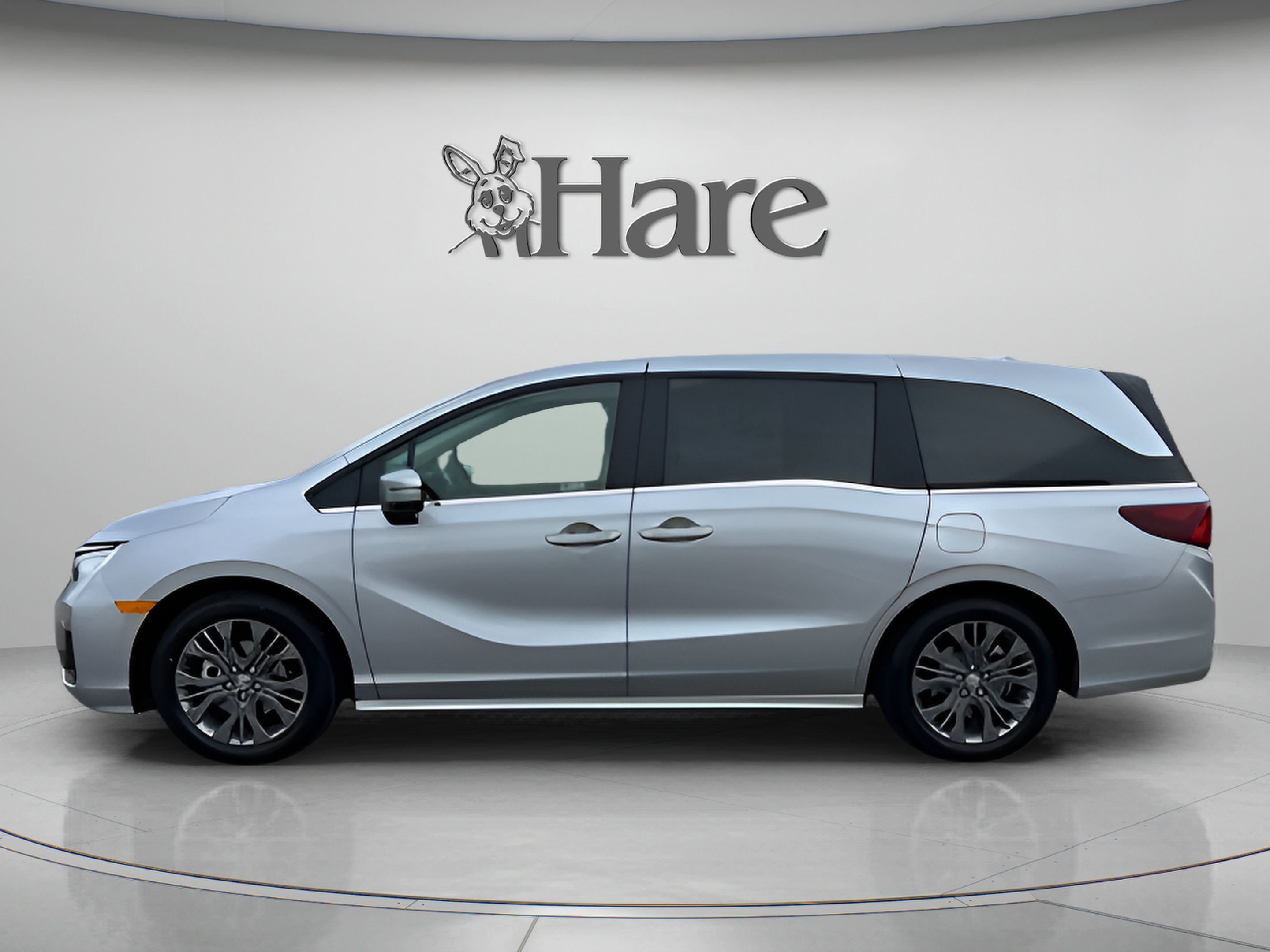 Used 2026 Honda Odyssey Touring image 2