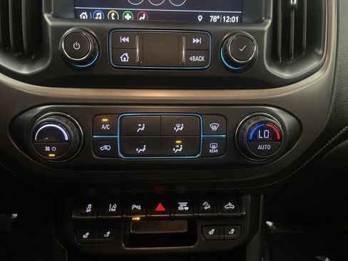 Used 2021 GMC Canyon AT4 w/ Driver Alert Package AWD/4WD image 10