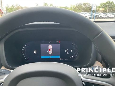 Certified 2026 Volvo XC60 B5 Plus w/ Climate Package AWD/4WD image 20