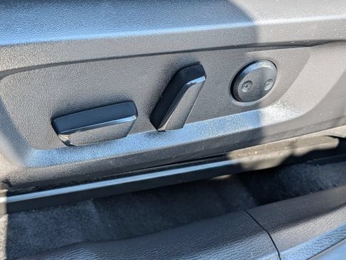 Used 2025 Mitsubishi Outlander SE AWD/4WD image 18