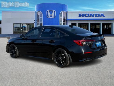 Used 2023 Honda Civic Sport image 4