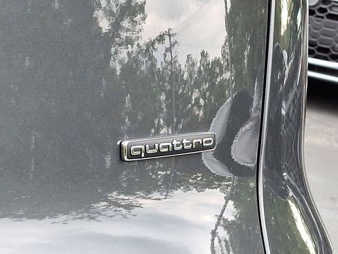 Certified 2025 Audi Q5 Premium w/ Convenience Package AWD/4WD image 32