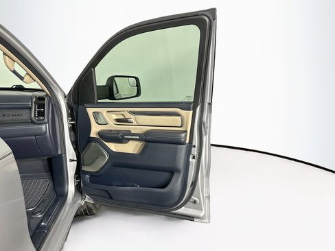 Used 2019 RAM 1500 Limited AWD/4WD image 32