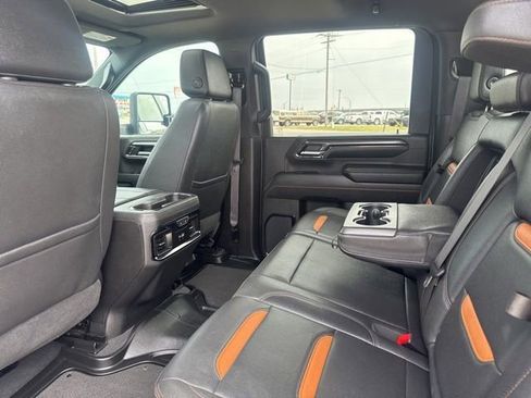 Used 2024 GMC Sierra 2500 AT4 w/ AT4 Premium Plus Package image 30