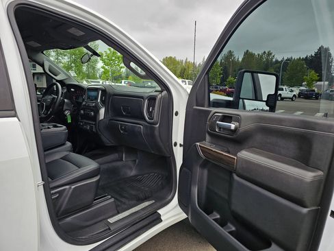 Used 2021 Chevrolet Silverado 3500 LT AWD/4WD image 30