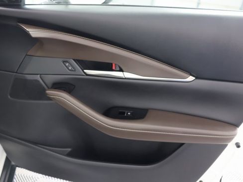 Used 2023 MAZDA CX-30 AWD 2.5 S w/ Premium Package image 29