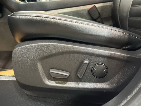 Used 2024 Ford Edge SEL w/ Convenience Package image 14