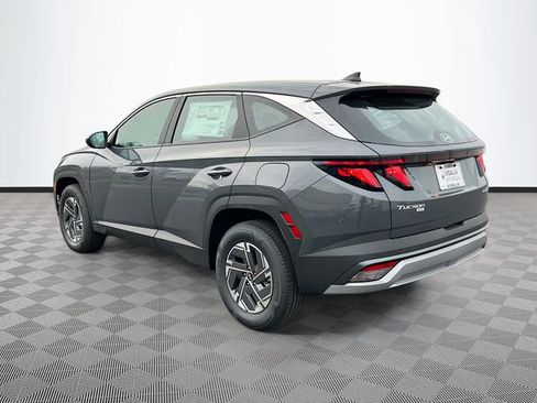 Used 2026 Hyundai Tucson Blue SE image 5