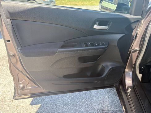 Used 2015 Honda CR-V LX image 24