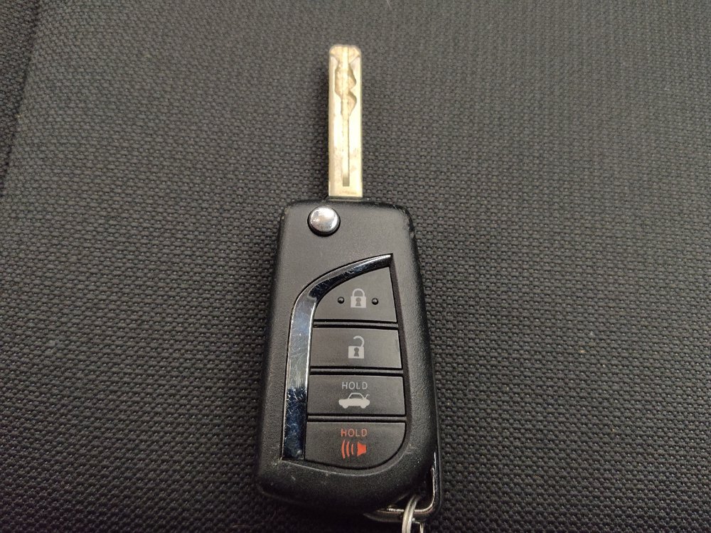 Used 2024 Toyota Corolla LE FWD image 32