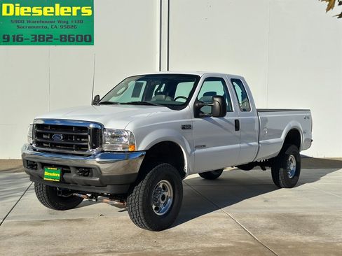 Used 2003 Ford F250 4x4 SuperCab Super Duty image 1
