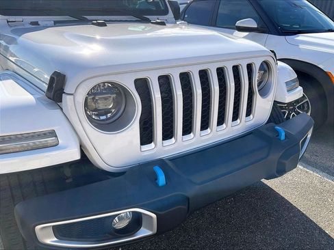 Used 2023 Jeep Wrangler Unlimited Sahara w/ Cold Weather Group AWD/4WD image 29