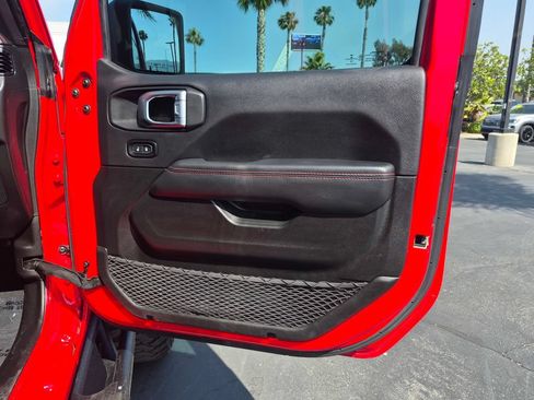 Used 2022 Jeep Gladiator Rubicon w/ LED Lighting Group AWD/4WD image 25