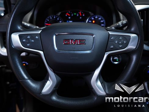 Used 2023 GMC Terrain SLE w/ Driver Convenience Package image 34