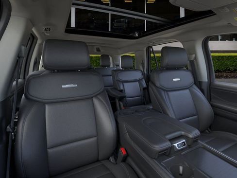 New 2025 Ford Expedition Platinum image 10