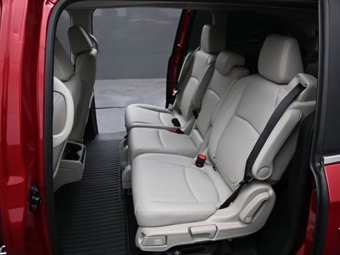 New 2026 Honda Odyssey EX-L image 12