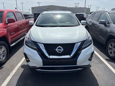 Used 2022 Nissan Murano SL w/ SL Moonroof Package image 2