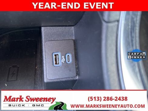 Used 2022 Ford Edge Titanium image 17