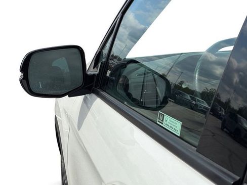 Used 2023 Honda Passport Elite image 10