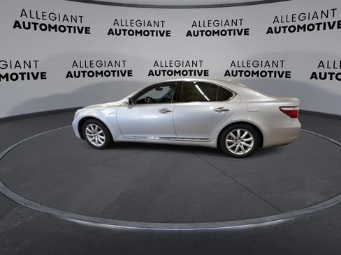 Used 2009 Lexus LS 460 RWD image 7