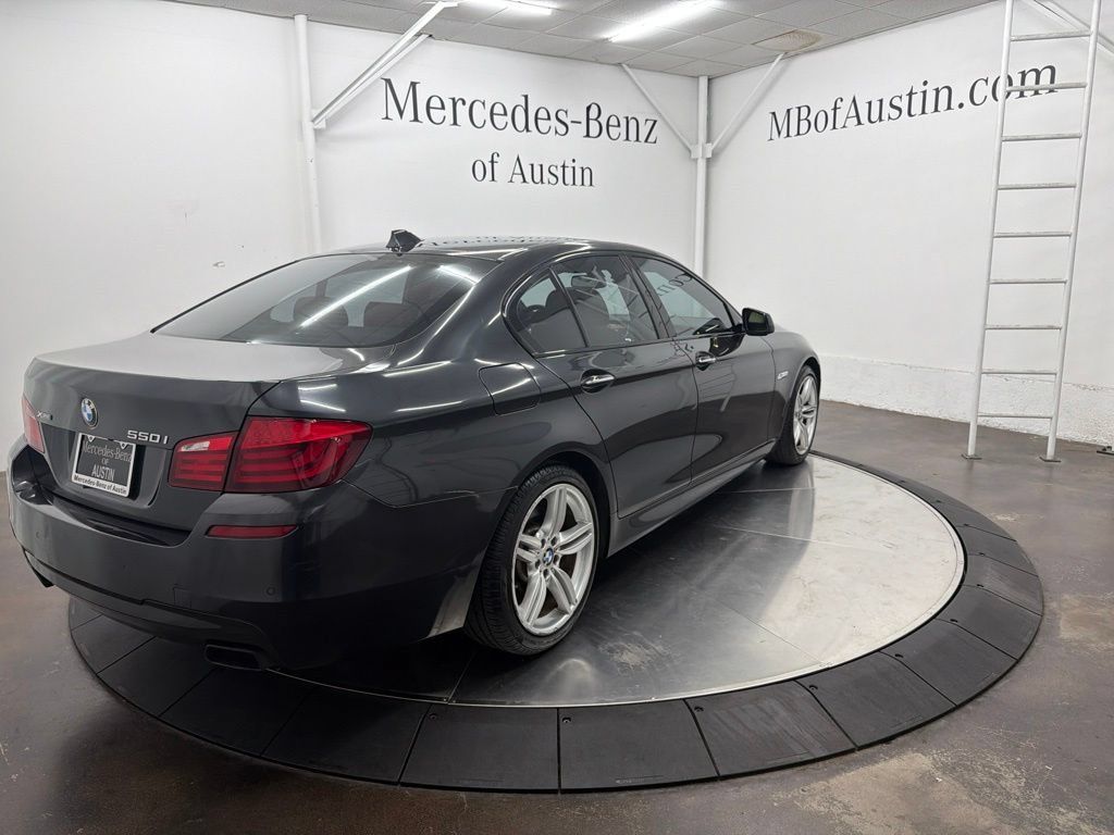 Used 2013 BMW 550i xDrive Sedan AWD/4WD image 7