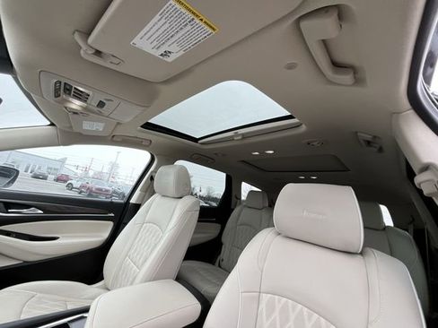 Certified 2024 Buick Enclave Avenir w/ Avenir Technology Package image 18