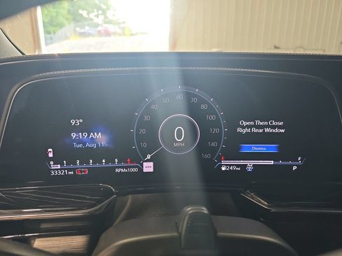 Used 2022 Cadillac Escalade ESV Sport AWD/4WD image 18