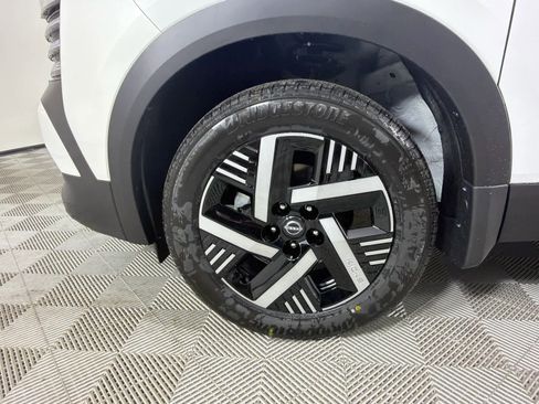 New 2026 Nissan Kicks SV image 10