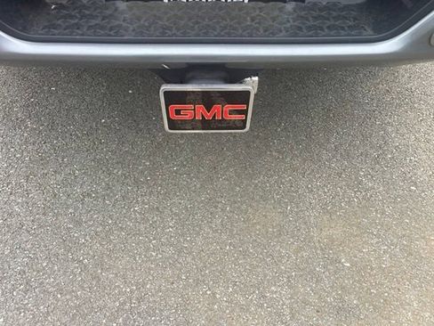 Used 2023 GMC Canyon Elevation w/ Elevation Premium Package AWD/4WD image 19