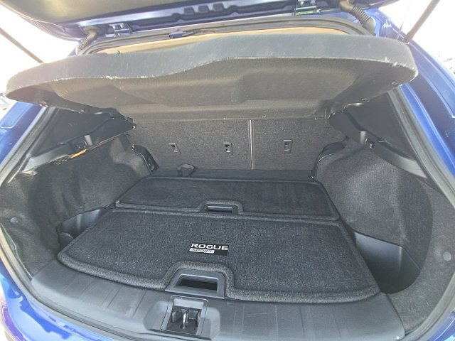 Used 2022 Nissan Rogue Sport SL w/ Premium Package AWD/4WD image 12