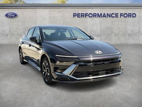 Used 2025 Hyundai Sonata SEL FWD image 4