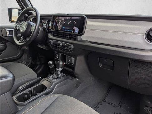 Used 2024 Jeep Wrangler Unlimited Sport AWD/4WD image 21
