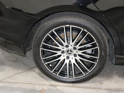 Used 2025 Mercedes-Benz C 300 Sedan image 42