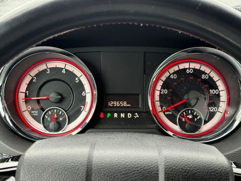 Used 2018 Dodge Grand Caravan SXT image 16