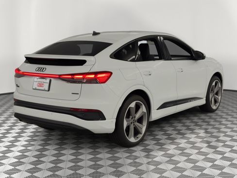 Used 2024 Audi Q4 e-tron Premium Plus image 9