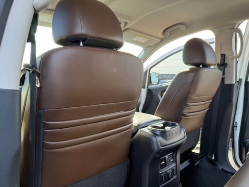 Used 2018 Nissan Titan Platinum Reserve image 18