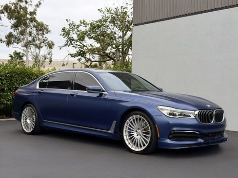 Used 2019 BMW ALPINA B7 xDrive w/ Luxury Rear Seating Package image 5