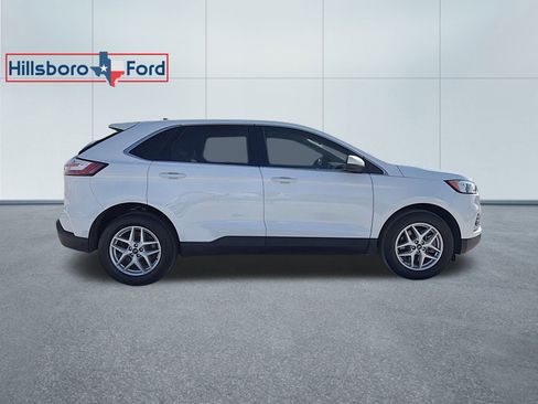 Used 2022 Ford Edge SEL w/ Convenience Package AWD/4WD image 5