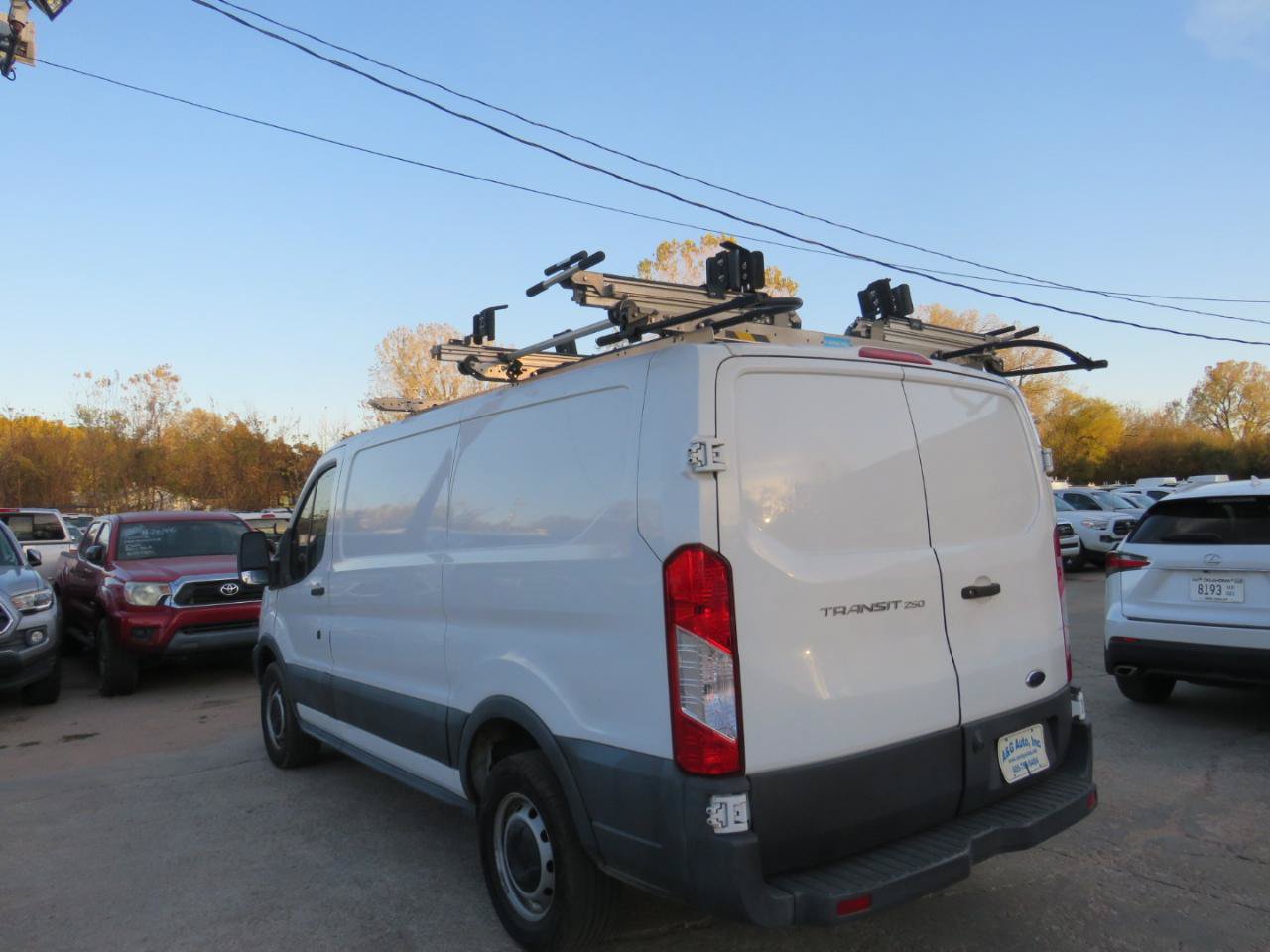 Used 2018 Ford Transit 250 130 Low Roof RWD image 7