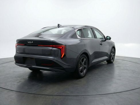 Used 2025 Kia K4 LXS image 9