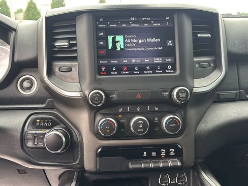 Used 2020 RAM 1500 Big Horn AWD/4WD image 25