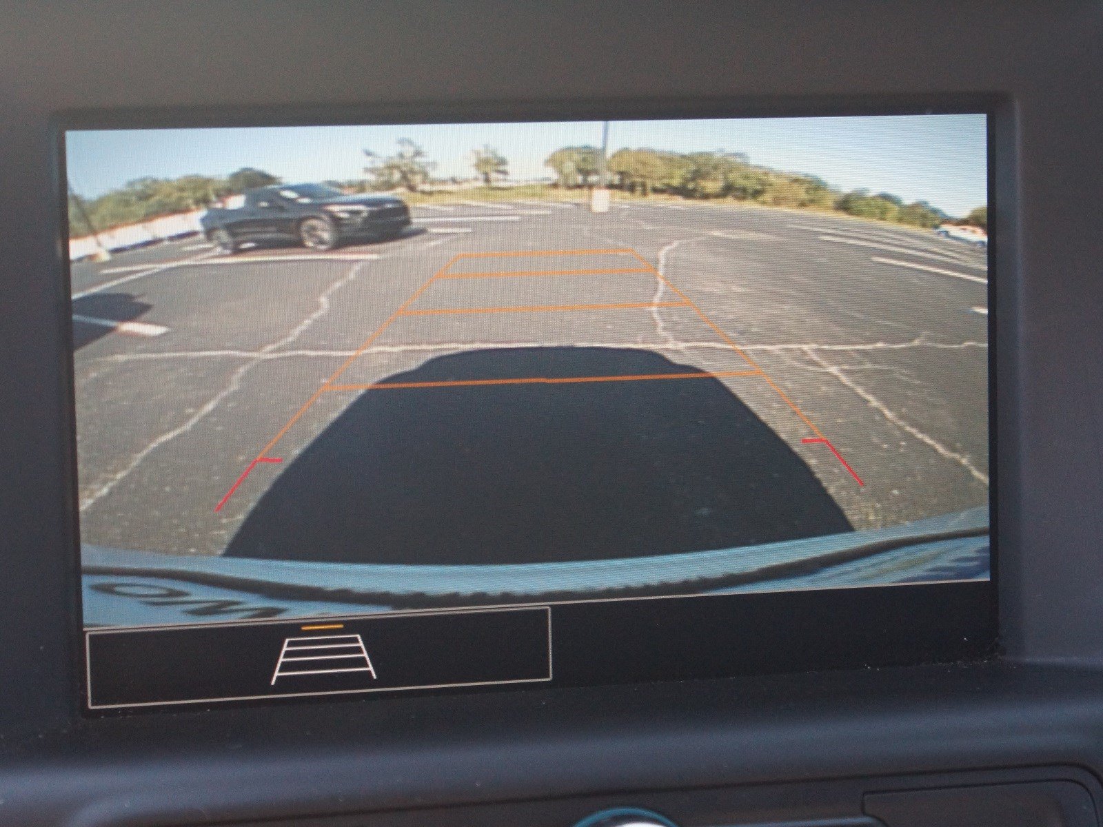 Used 2024 GMC Terrain SLE AWD/4WD image 6