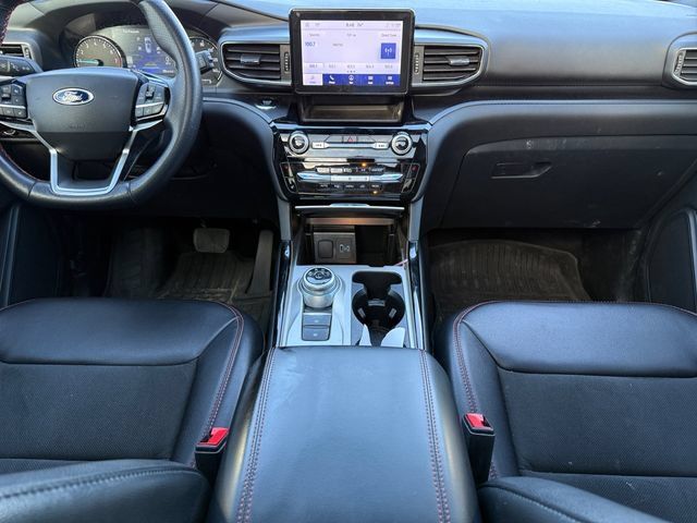 Used 2023 Ford Explorer ST-Line w/ Class IV Trailer Tow Package RWD image 12