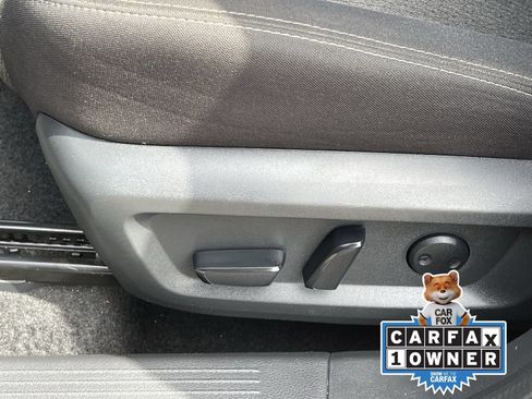 Used 2025 Nissan Rogue SV AWD/4WD image 21