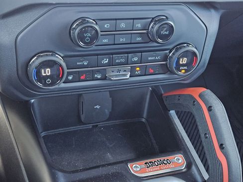 Used 2025 Ford Bronco Stroppe Edition image 22