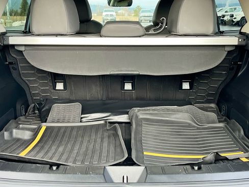 Used 2022 Subaru Crosstrek 2.5i Sport w/ Moonroof Package image 24