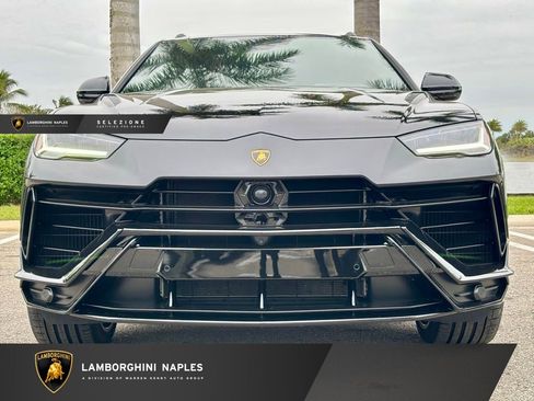 Used 2024 Lamborghini Urus S AWD/4WD image 3