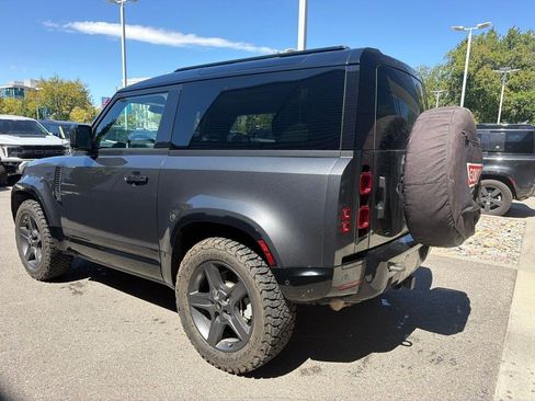 Used 2023 Land Rover Defender 90 X-Dynamic SE AWD/4WD image 9