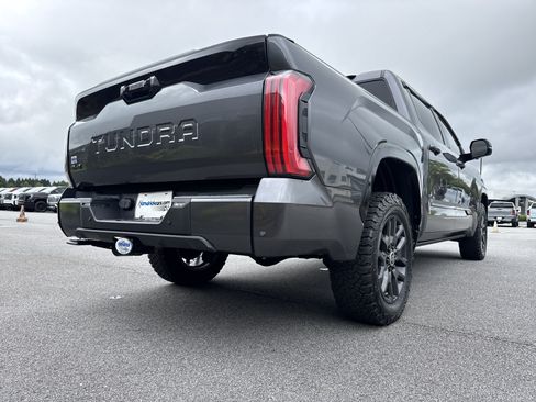 Used 2024 Toyota Tundra Platinum AWD/4WD image 10